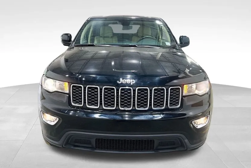 2022 Jeep Cherokee Laredo photo 1