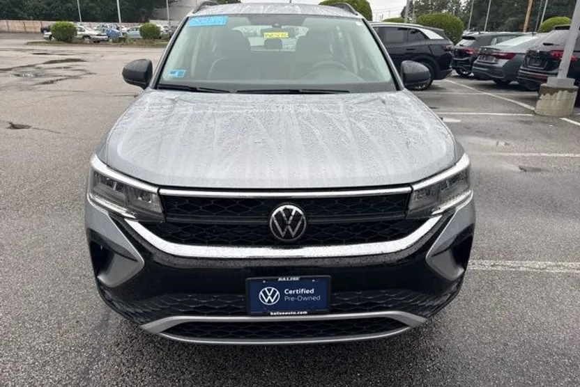 2023 Volkswagen Taos S photo 1