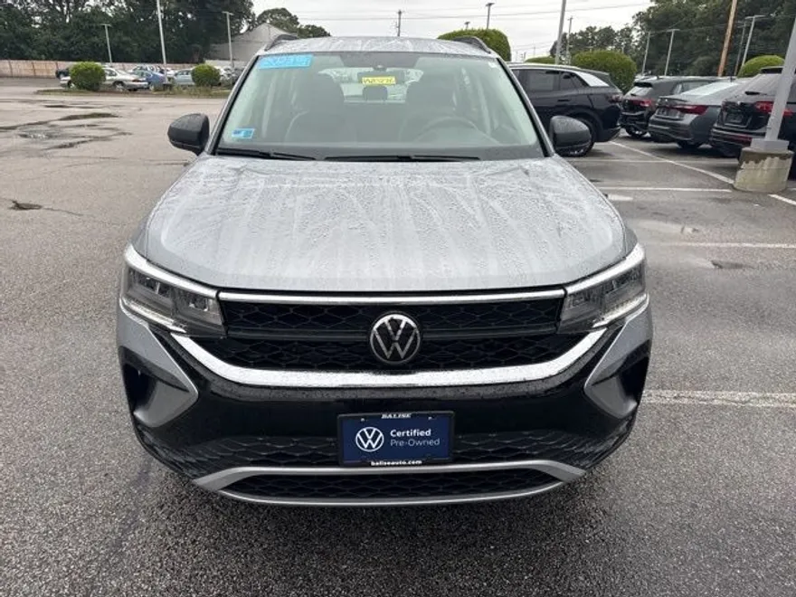 2023 Volkswagen Taos S photo 1