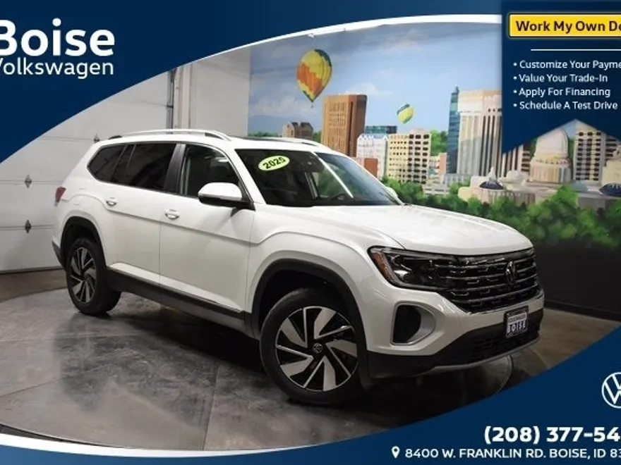 2025 Volkswagen Atlas SEL photo 1