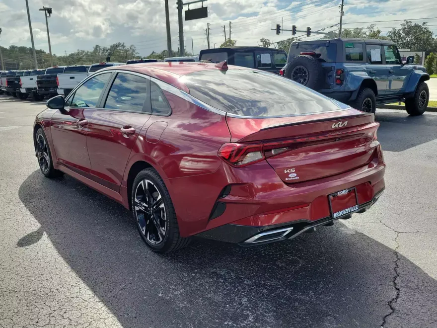 2024 Kia K5 GT-Line photo 1
