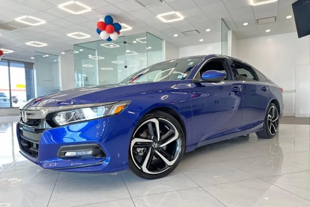 2019 Honda Accord Sport photo 1