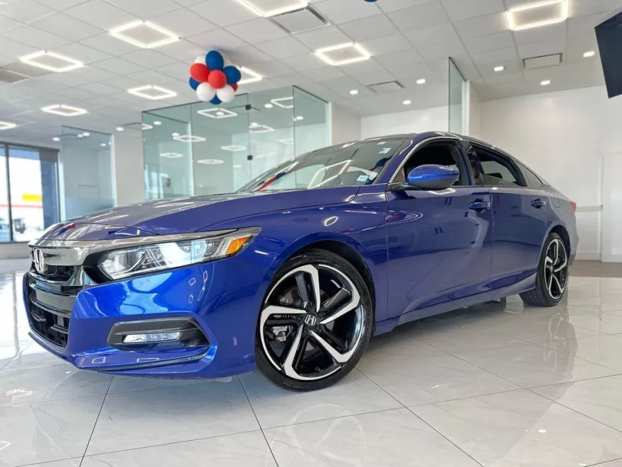2019 Honda Accord Sport photo 1
