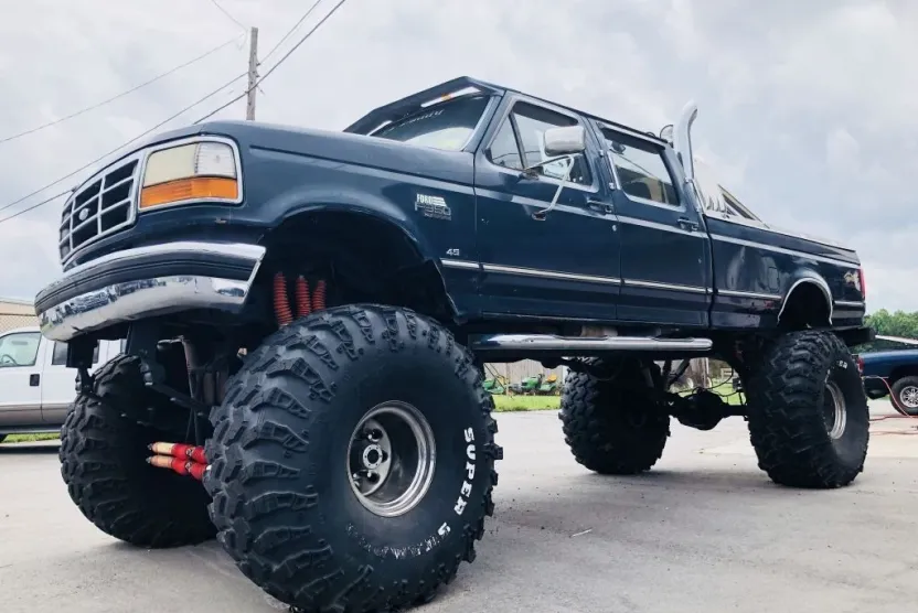 1995 Ford F-350 XL photo 1