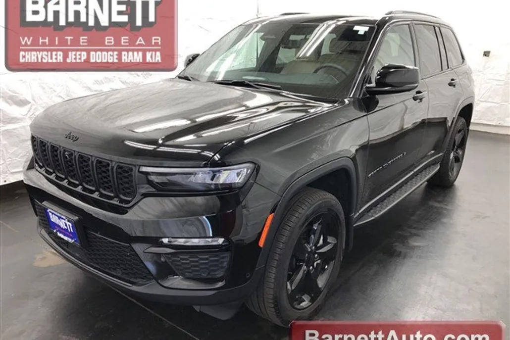 2024 Jeep Grand Cherokee Limited photo 1