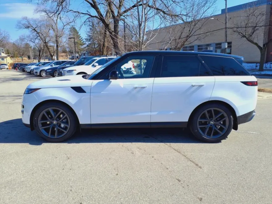 2025 Land Rover Range Rover Sport SE photo 1
