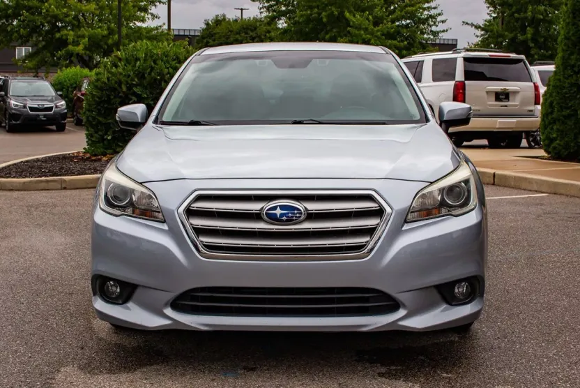 2016 Subaru Legacy 2.5i Premium photo 1