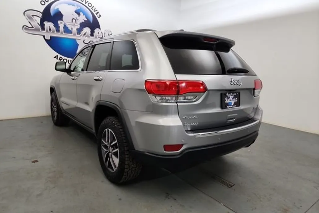 2018 Jeep Grand Cherokee Limited photo 1