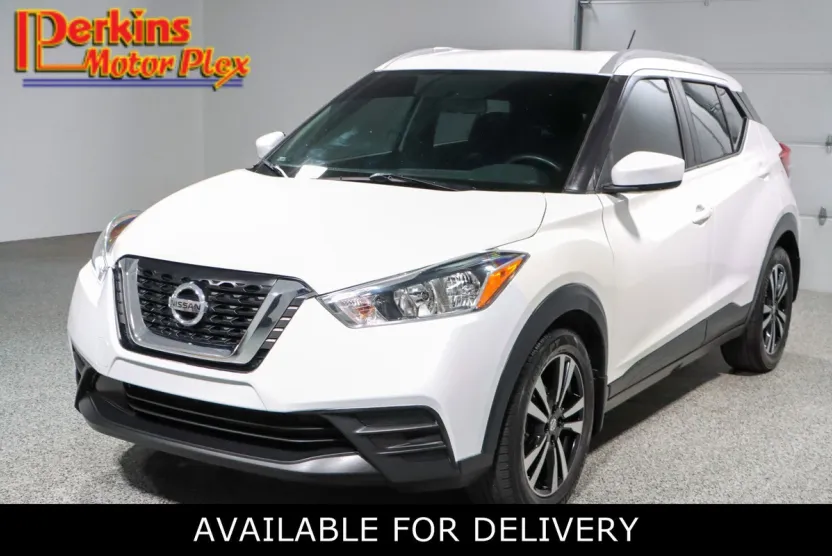 2019 Nissan Kicks SV photo 1