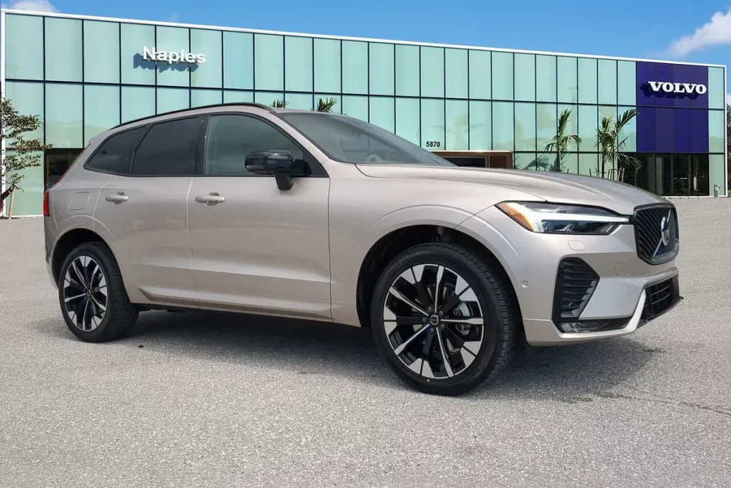 2026 Volvo XC60 B5 Plus photo 1