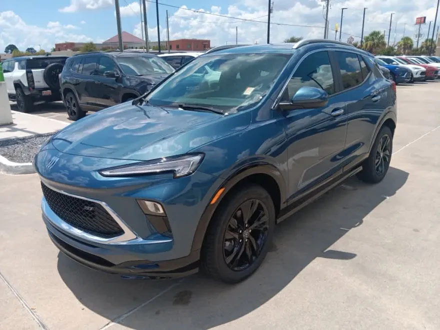 2026 Buick Encore GX Sport Touring photo 1