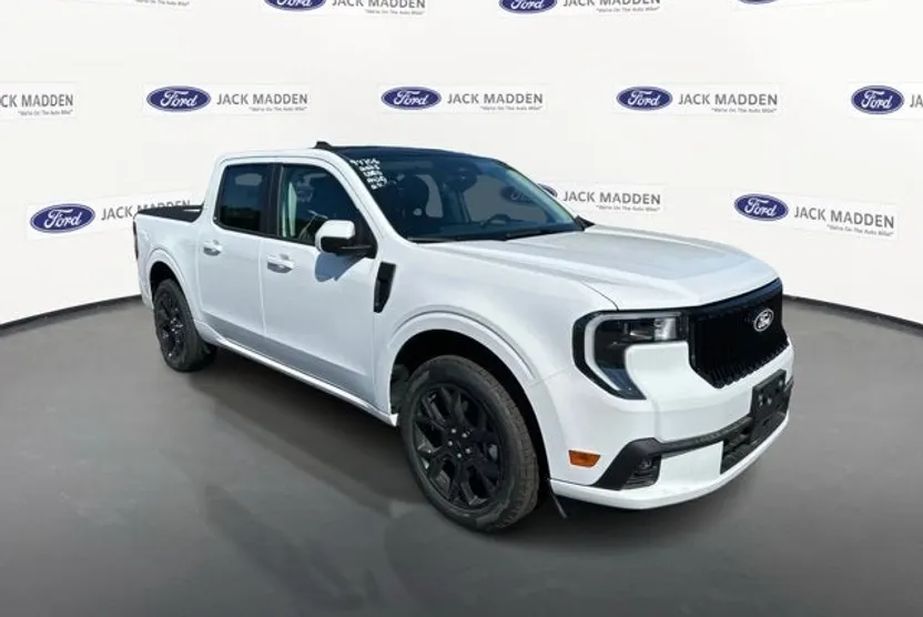 2025 Ford Maverick photo 1