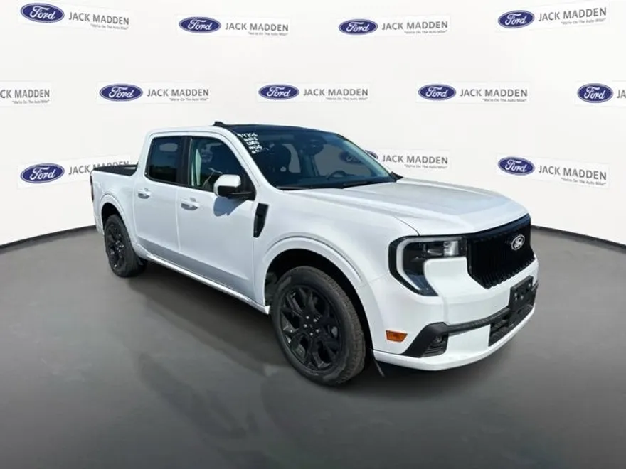 2025 Ford Maverick photo 1