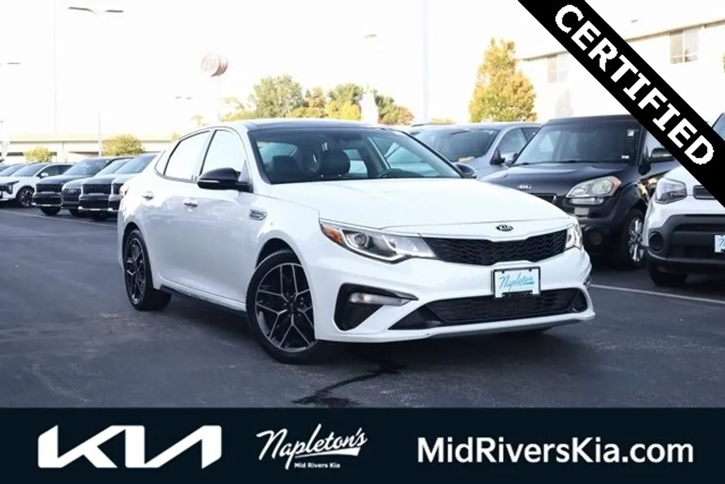2020 Kia Optima SE photo 1