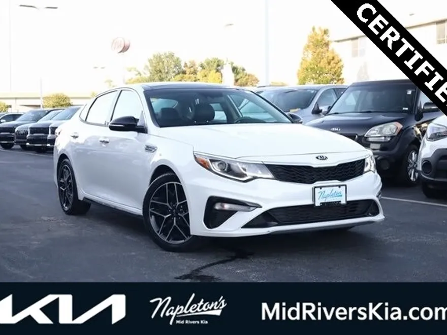 2020 Kia Optima SE photo 1