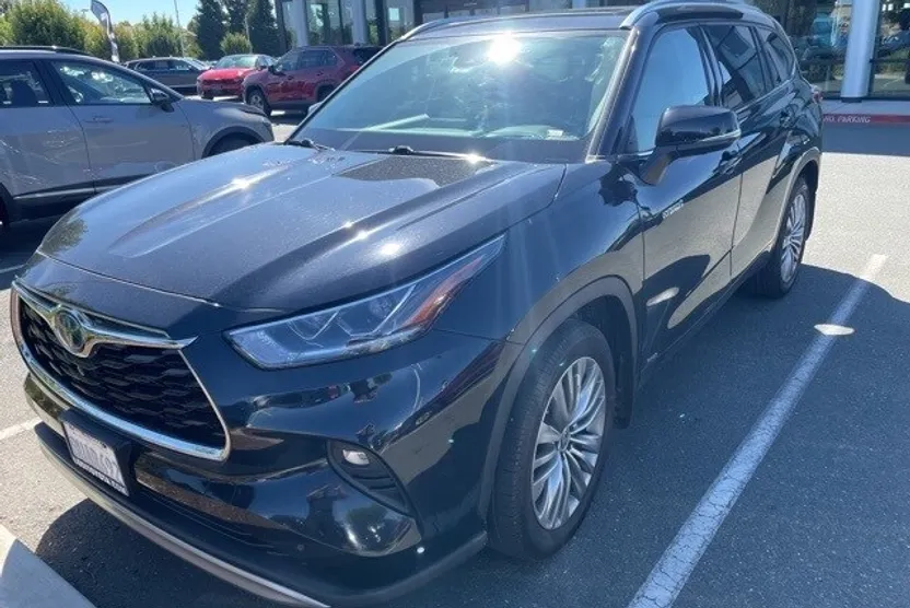 2021 Toyota Highlander Hybrid Platinum photo 1