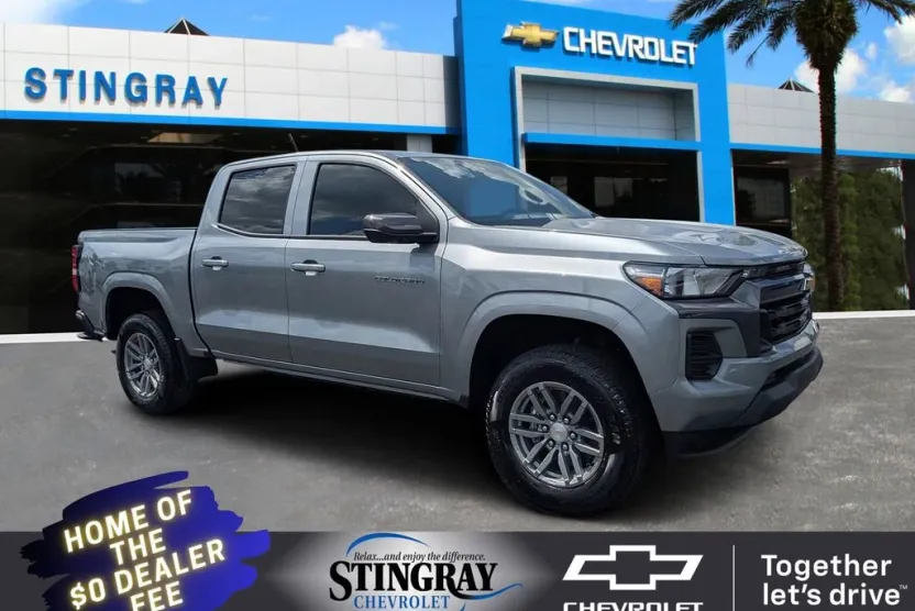 2025 Chevrolet Colorado Work Truck LT photo 1