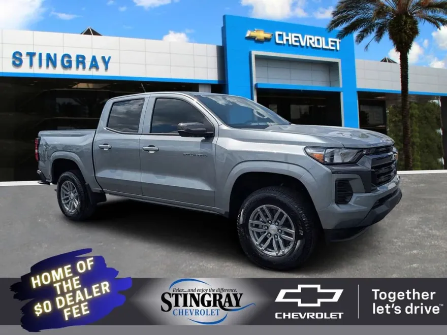 2025 Chevrolet Colorado Work Truck LT photo 1