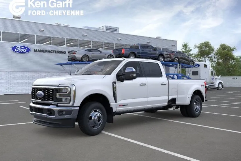 2026 Ford F-350 King Ranch photo 1