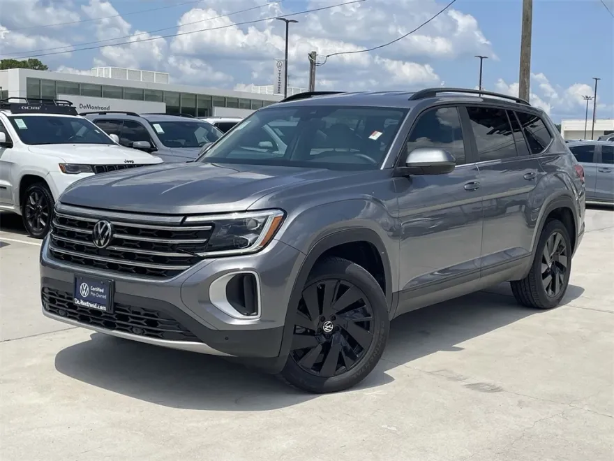 2024 Volkswagen Atlas SE Technology photo 1