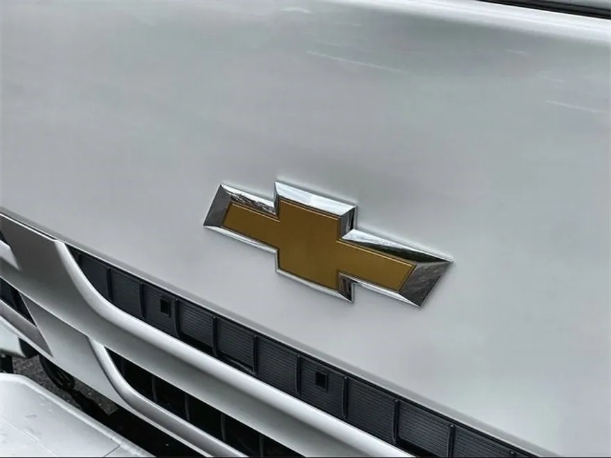 2024 Chevrolet Silverado 4500HD Base photo 26