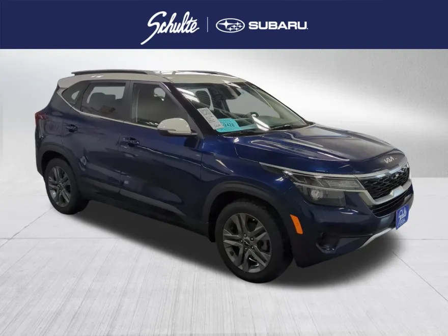 2023 Kia Seltos S photo 1