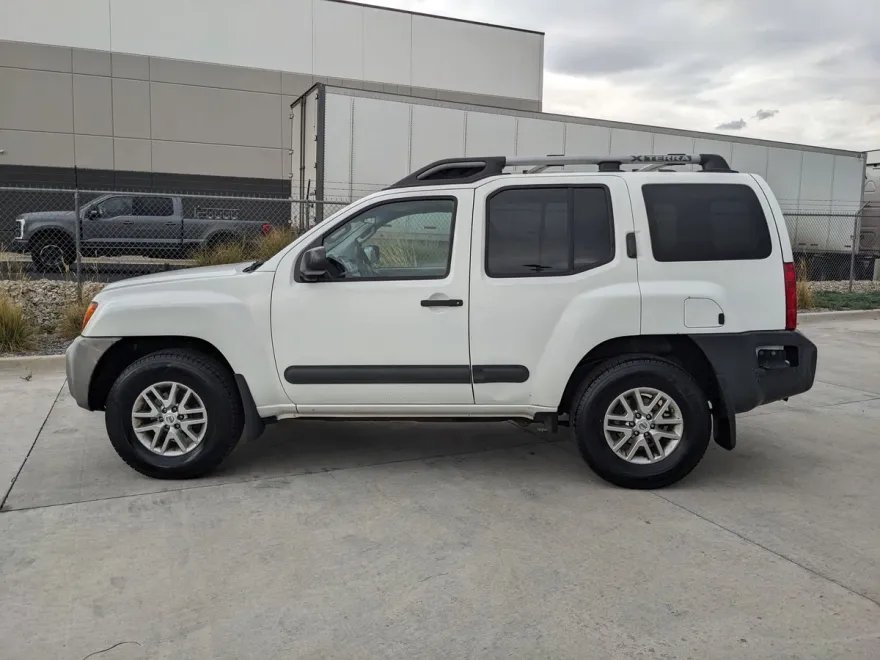 2014 Nissan Xterra S photo 1