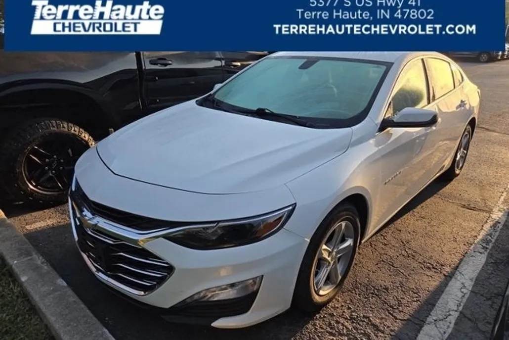 2022 Chevrolet Malibu photo 1