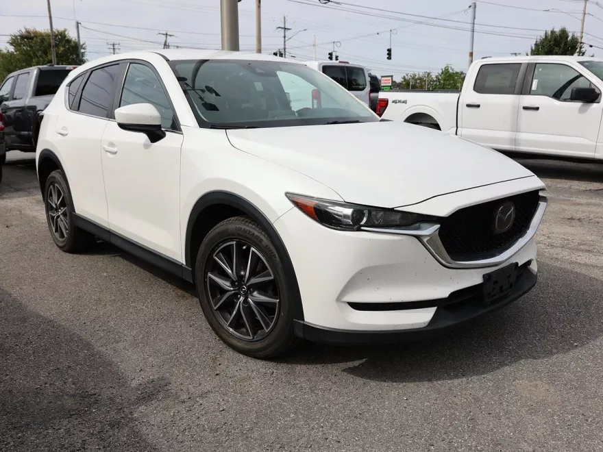2018 Mazda CX-5 Touring photo 1