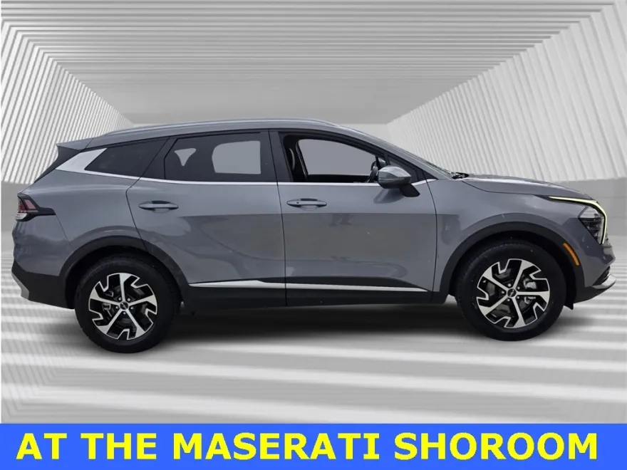 2024 Kia Sportage EX photo 1