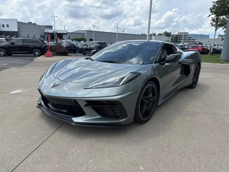 2023 Chevrolet Corvette Stingray 2LT Convertible photo 1