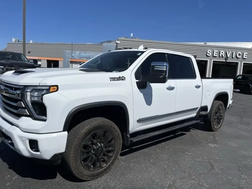 2024 Chevrolet Silverado 2500HD High Country photo 1