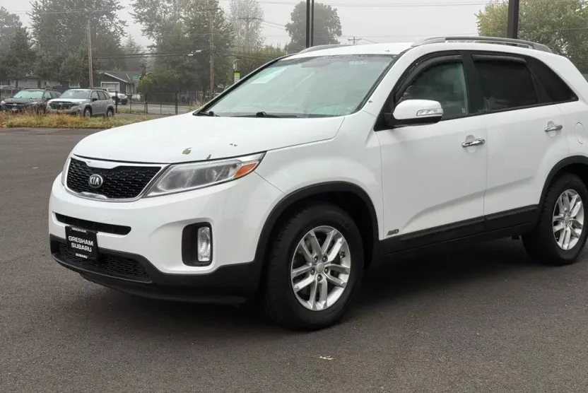 2014 Kia Sorento LX photo 1