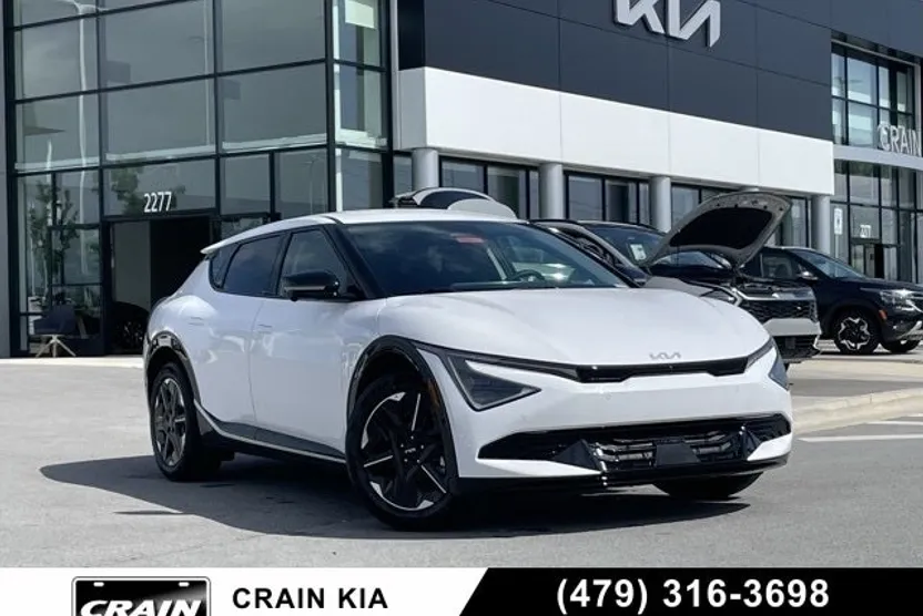 2025 Kia EV6 Wind photo 1