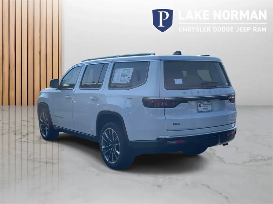 2025 Jeep Wagoneer Series III photo 1