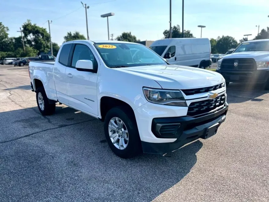 2022 Chevrolet Colorado LT photo 1