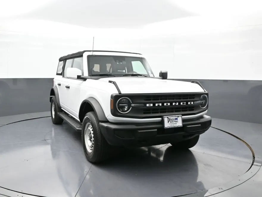 2021 Ford Bronco Base photo 1