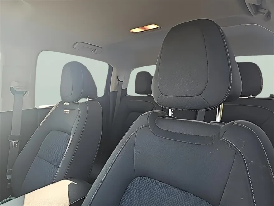 2021 Chevrolet Colorado LT photo 1