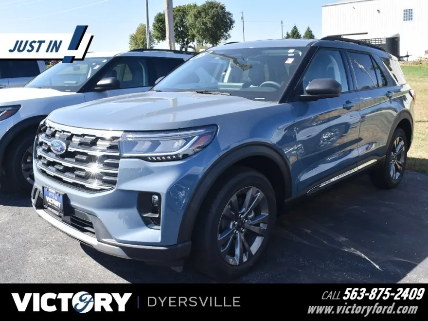 2025 Ford Explorer photo 1
