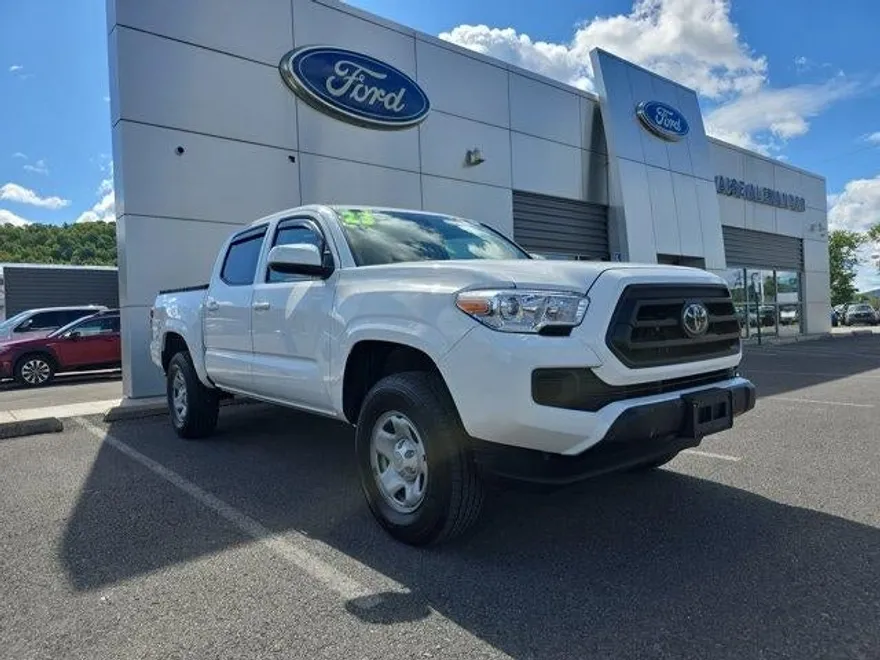 2023 Toyota Tacoma 4x4 SR Double Cab V6 photo 1