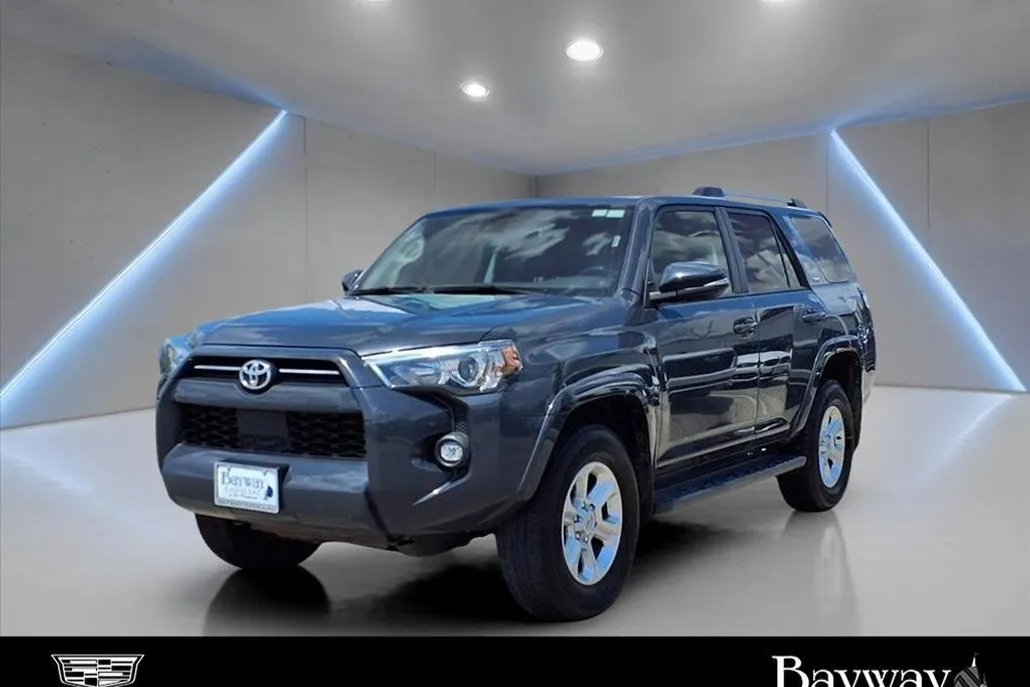 2024 Toyota 4Runner SR5 Premium photo 1
