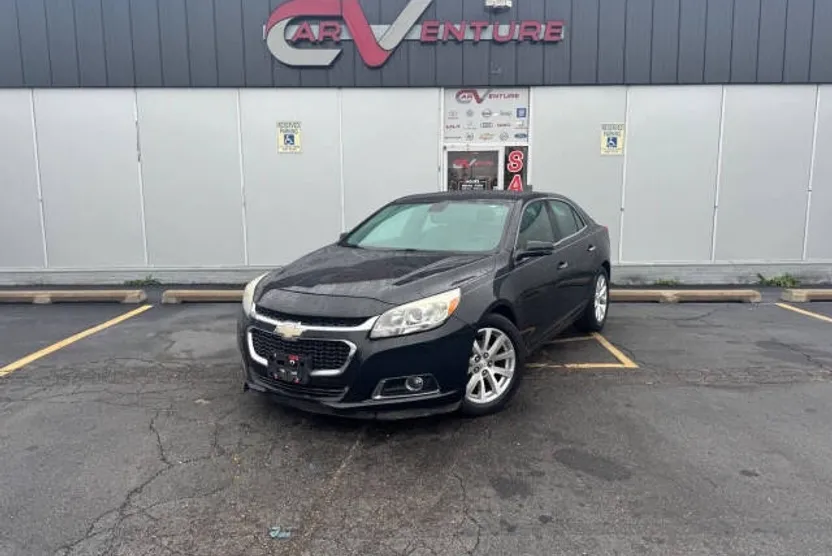 2015 Chevrolet Malibu LTZ photo 1