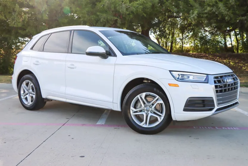 2018 Audi Q5 Premium photo 1