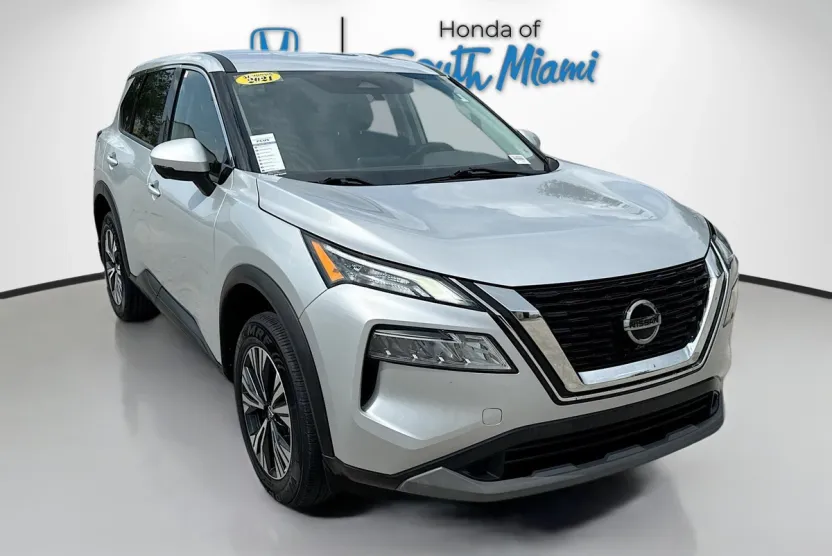 2021 Nissan Rogue SV photo 1