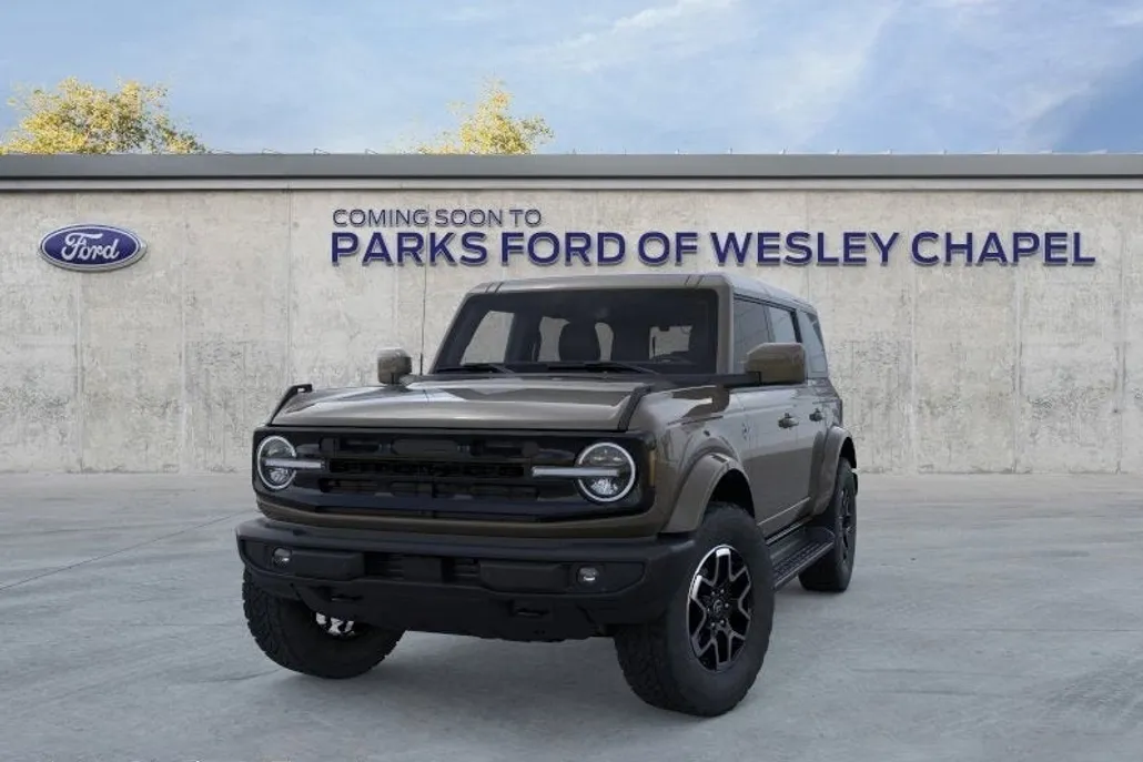 2025 Ford Bronco Outer Banks photo 1