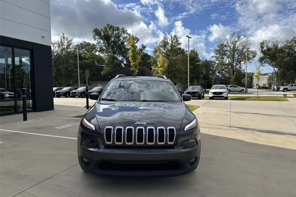 2018 Jeep Cherokee Latitude photo 1