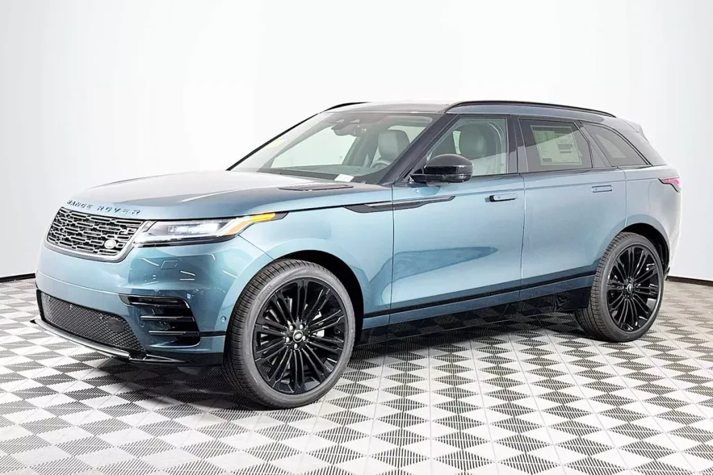 2026 Land Rover Range Rover Velar SE photo 1