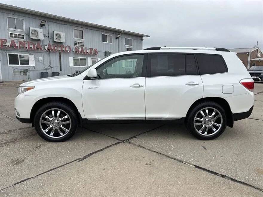 2011 Toyota Highlander Hybrid Limited SE photo 1