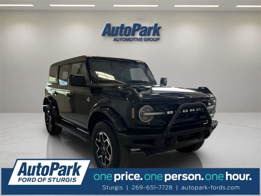 2021 Ford Bronco Outer Banks photo 1