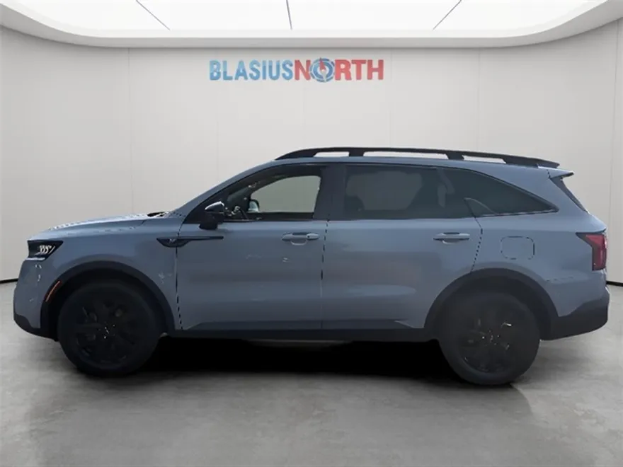 2022 Kia Sorento S photo 1